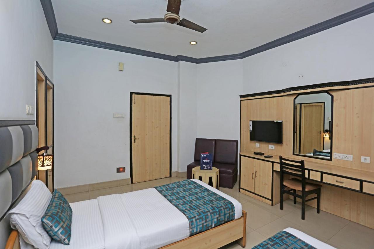 Homely Raj Kolkata Eksteriør bilde